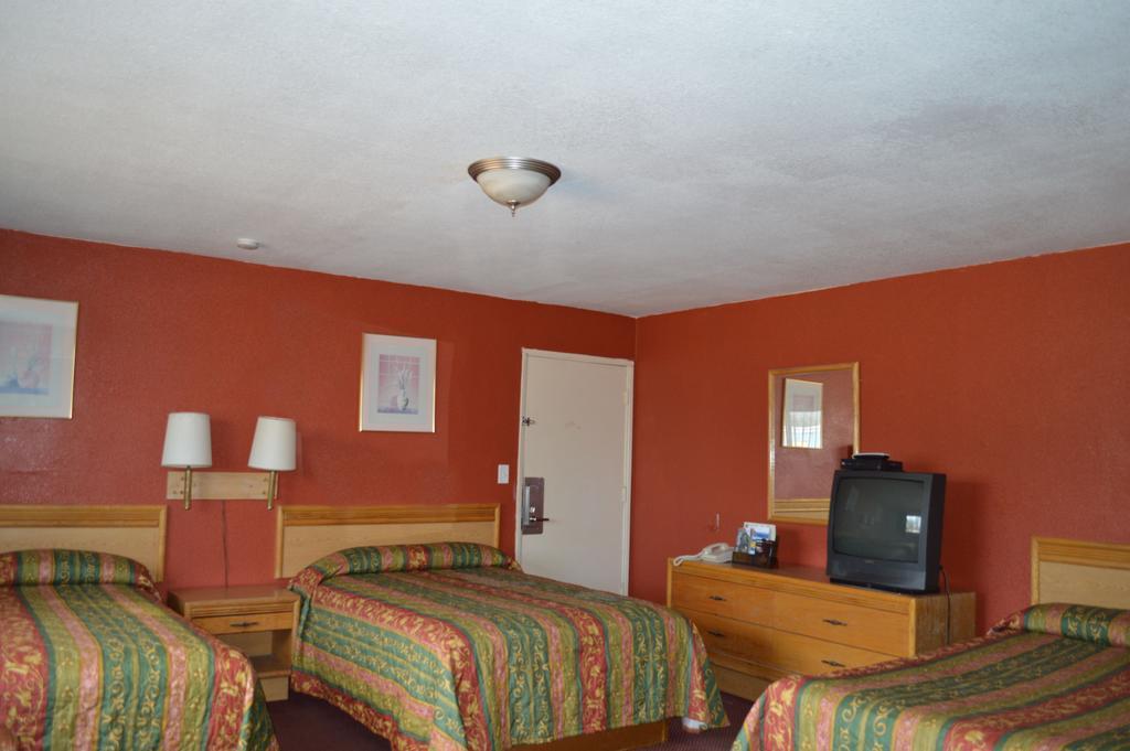 Rodeway Inn & Suites Blythe I-10 Ngoại thất bức ảnh